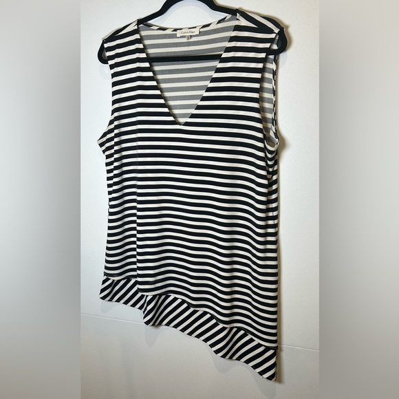Calvin Klein Black and White Striped, VNeck, Assymetrical Hem, Sleeveless Top. - Picture 1 of 8